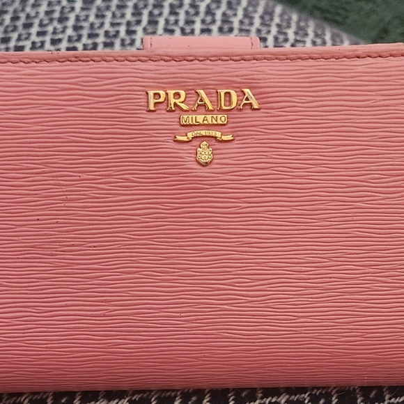 Authentic Prada Wallet - Picture 1 of 4